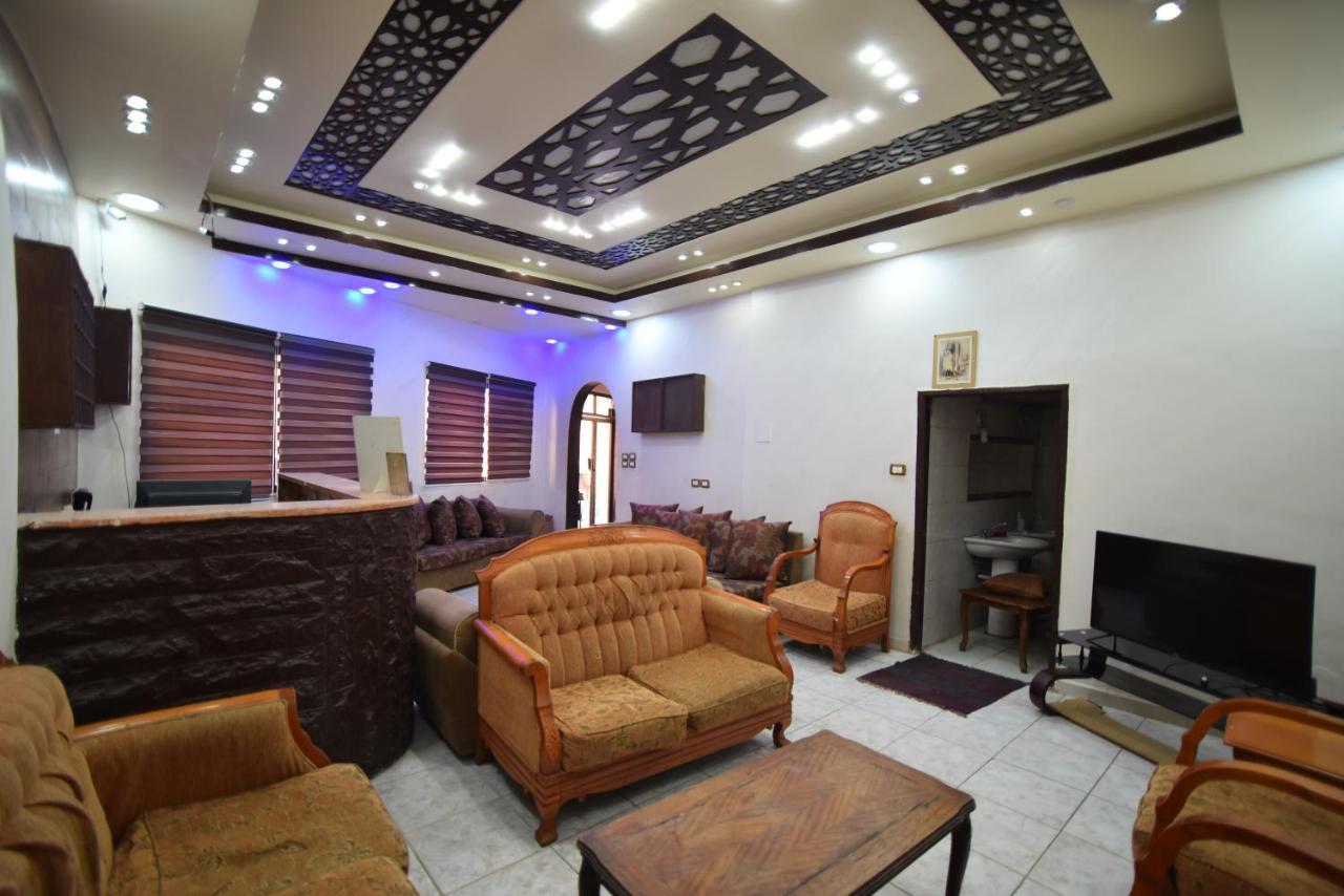 Petra Boxtel Hostel Wadi Musa Exteriér fotografie